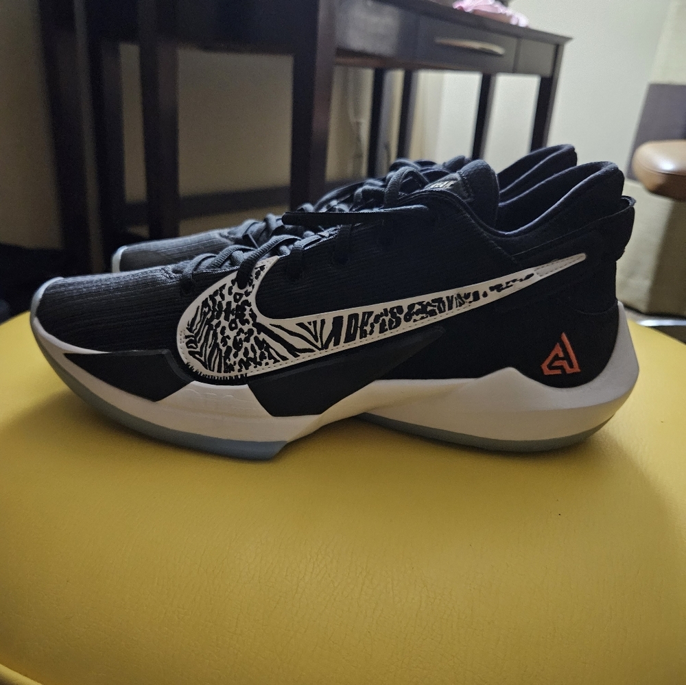 Nike Zoom Freak 2 Shoes Men's Size 11.5